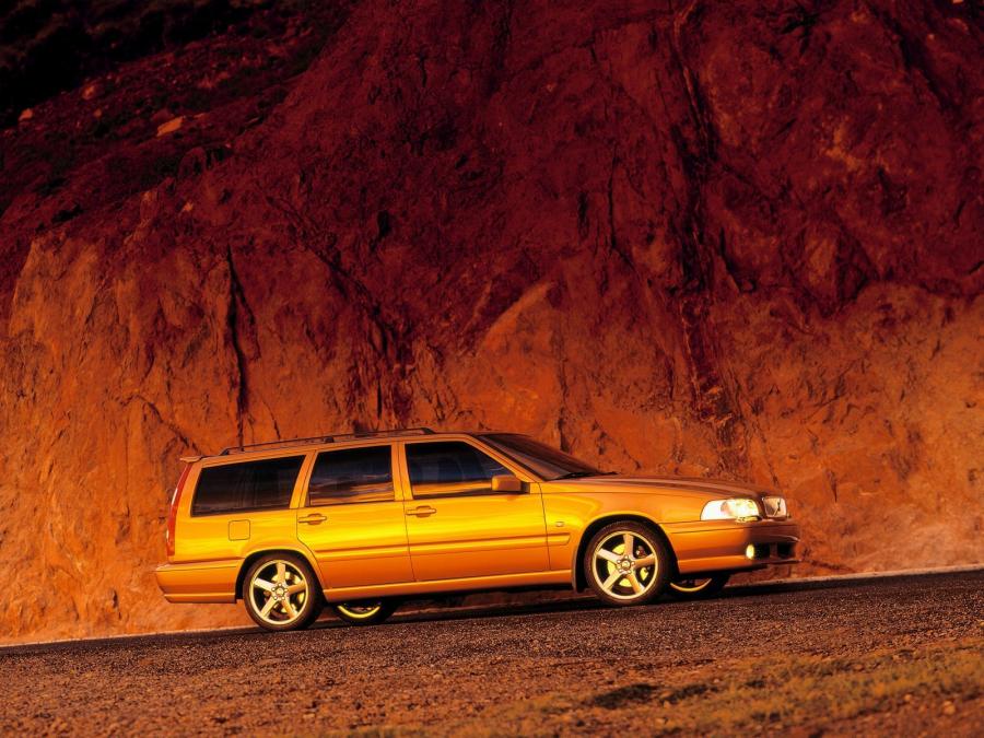  Volvo V70 R 1997 года  (фото 2 из 6)